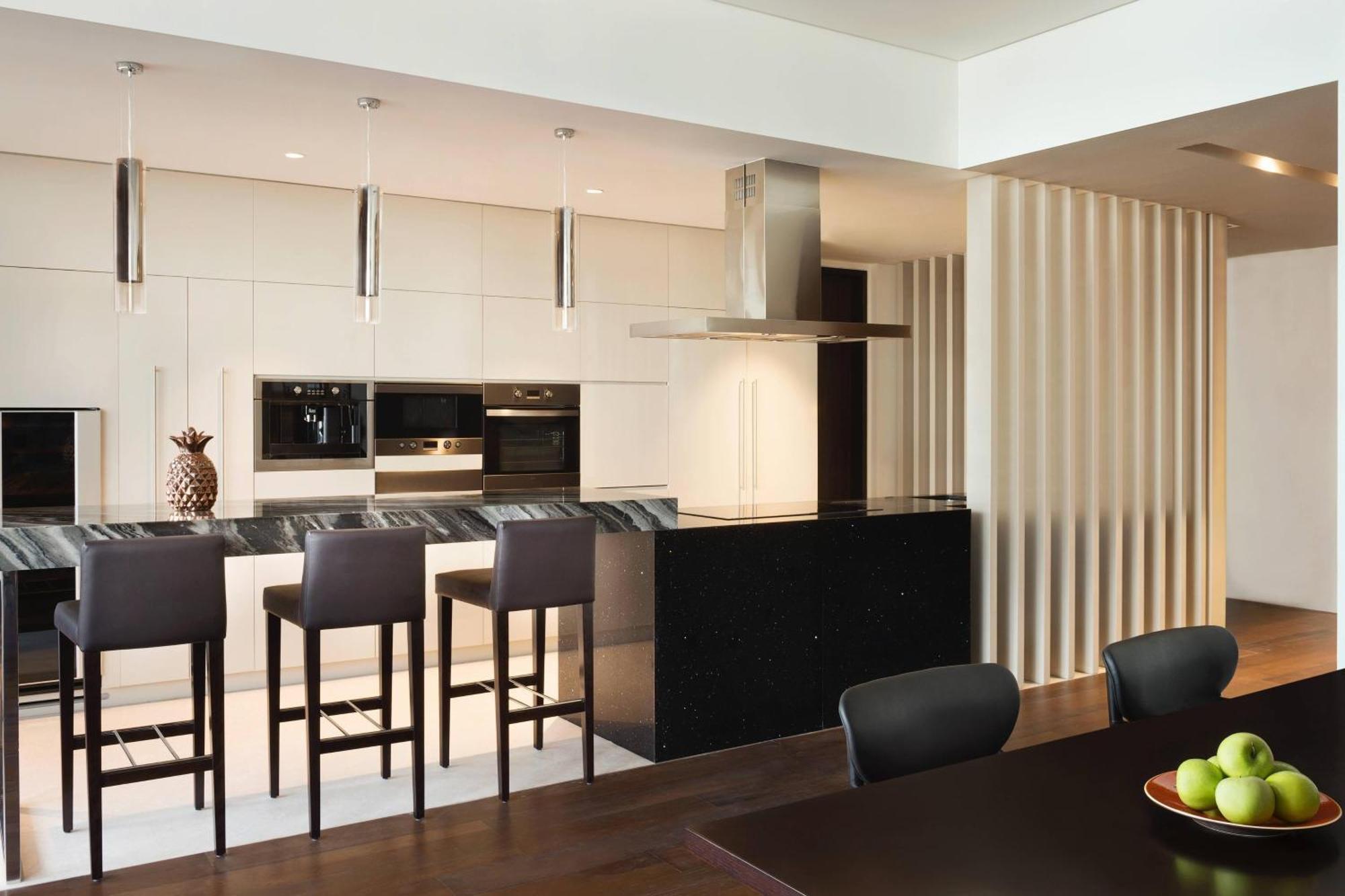 La Ville Hotel & Suites City Walk Dubai, Autograph Collection Екстериор снимка A modern kitchen