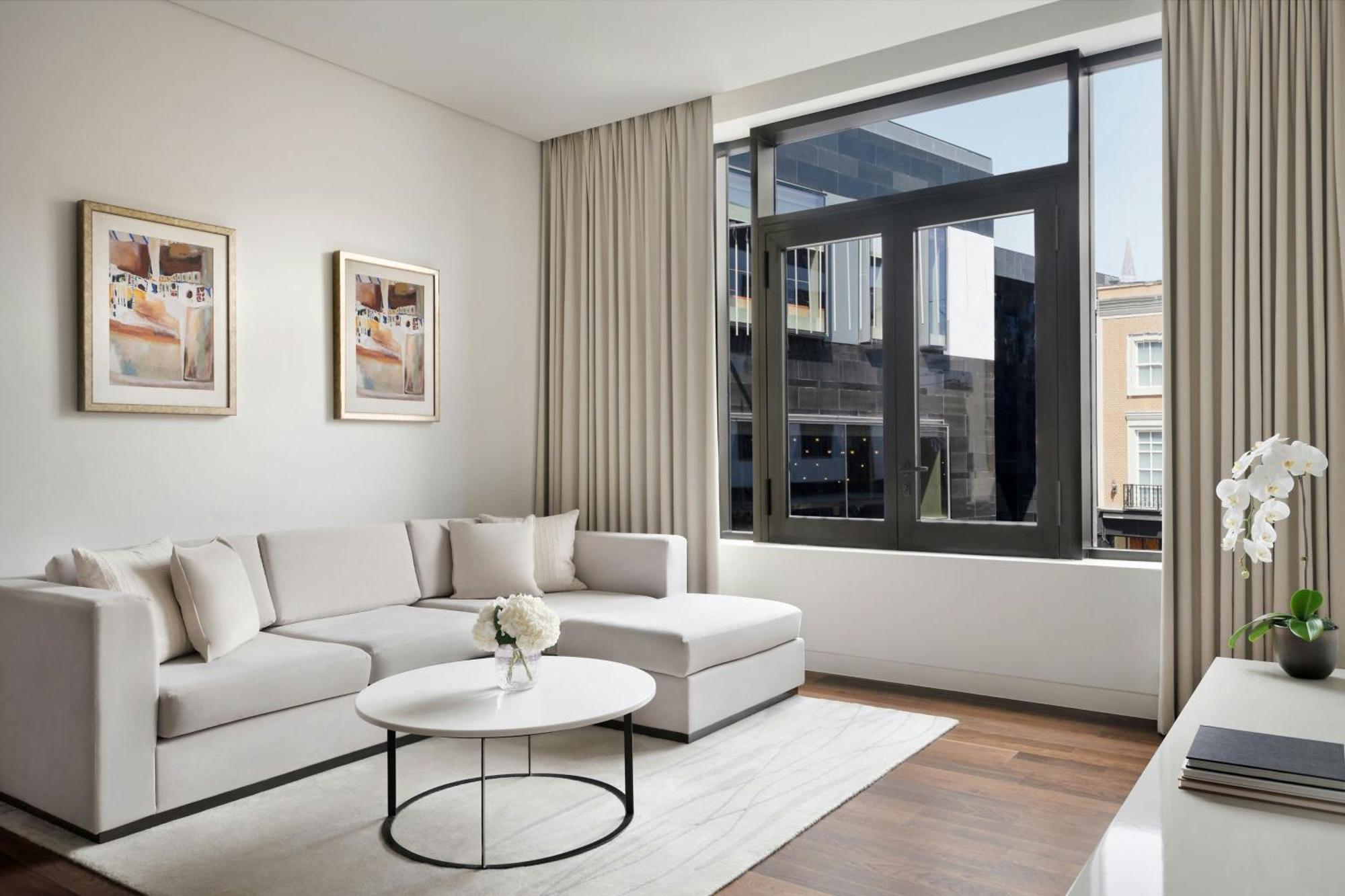 La Ville Hotel & Suites City Walk Dubai, Autograph Collection Екстериор снимка The living room of a typical apartment