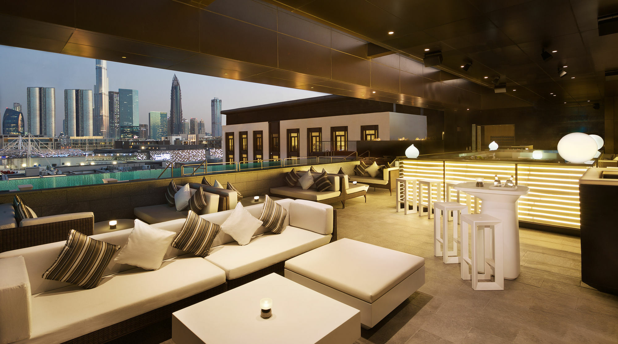 La Ville Hotel & Suites City Walk Dubai, Autograph Collection Екстериор снимка The Address Lounge