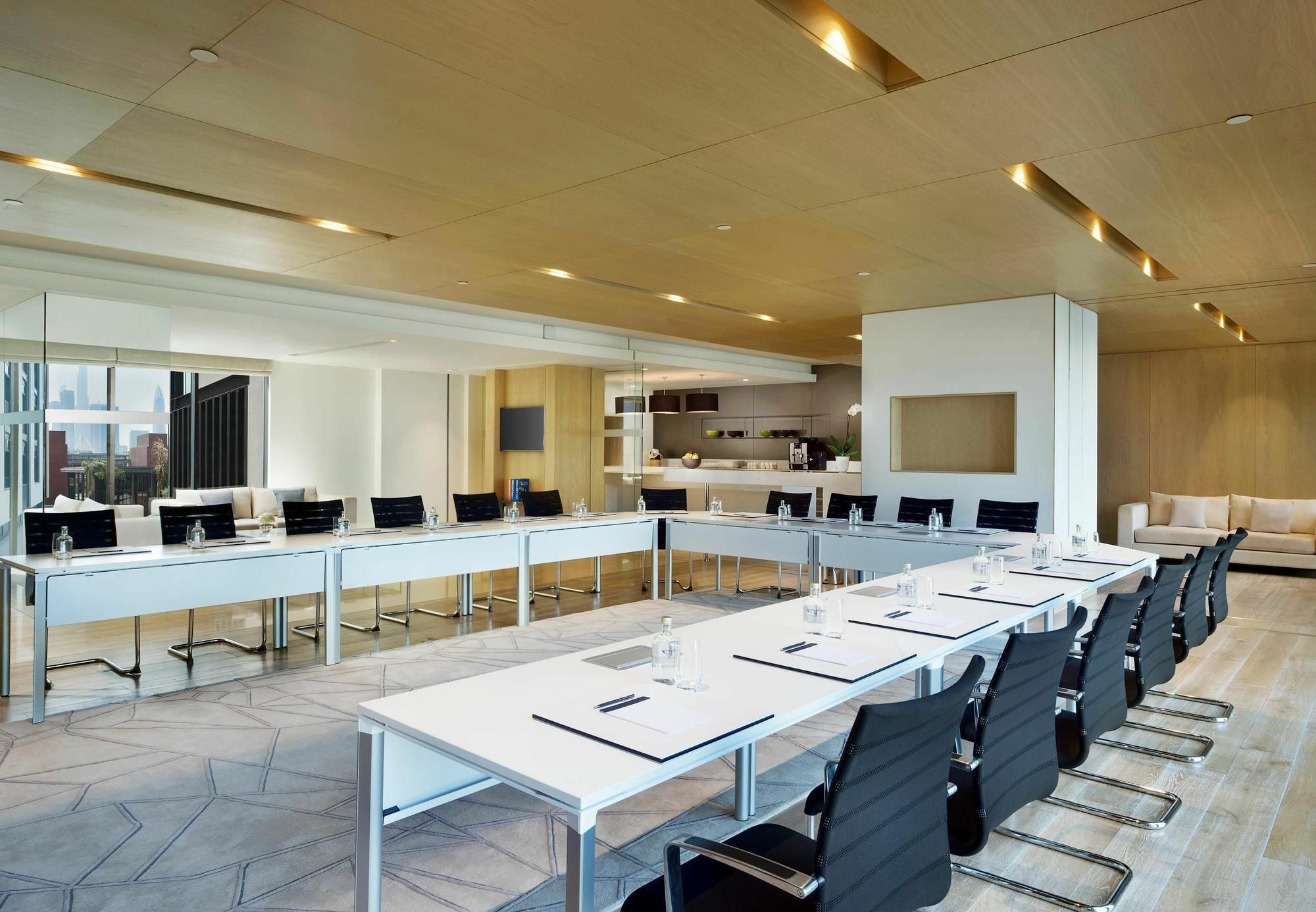 La Ville Hotel & Suites City Walk Dubai, Autograph Collection Екстериор снимка Meeting room